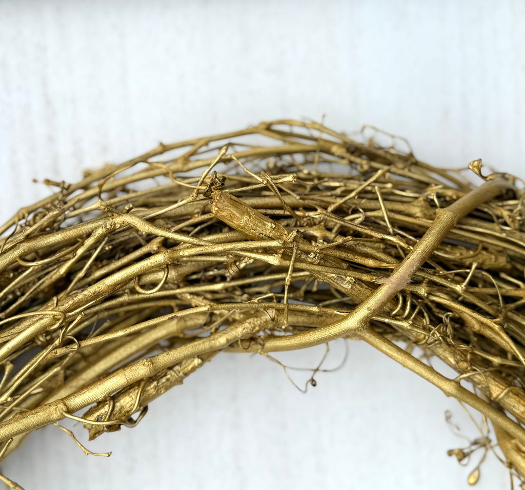 18″ Natural Grapevine Wreath – American Wreaths - Gold