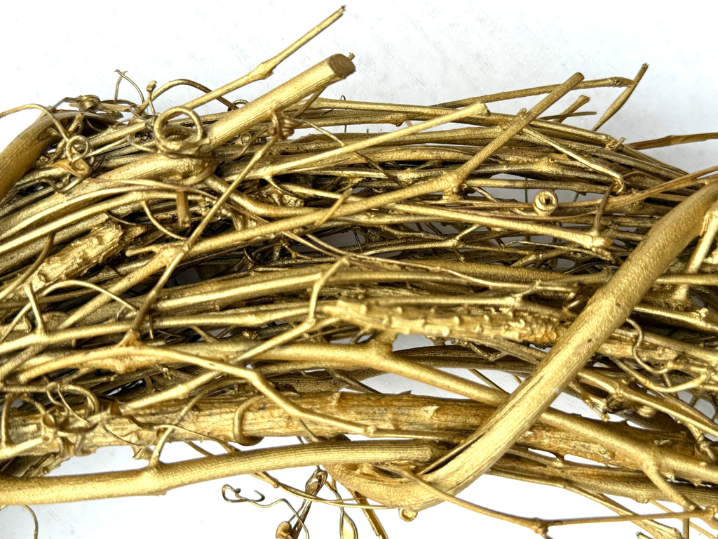 18″ Natural Grapevine Wreath – American Wreaths - Gold