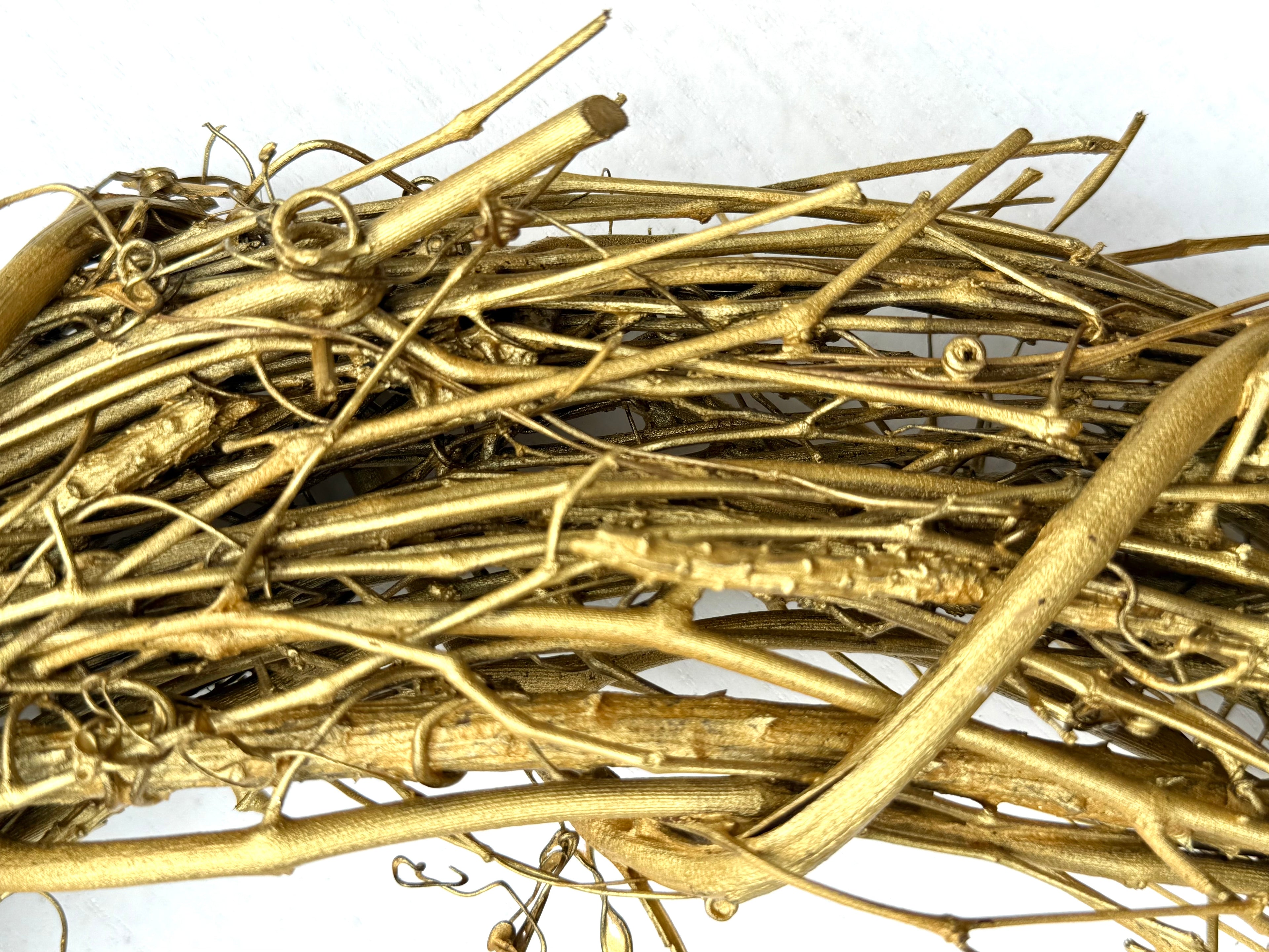 18″ Natural Grapevine Wreath – American Wreaths - Gold