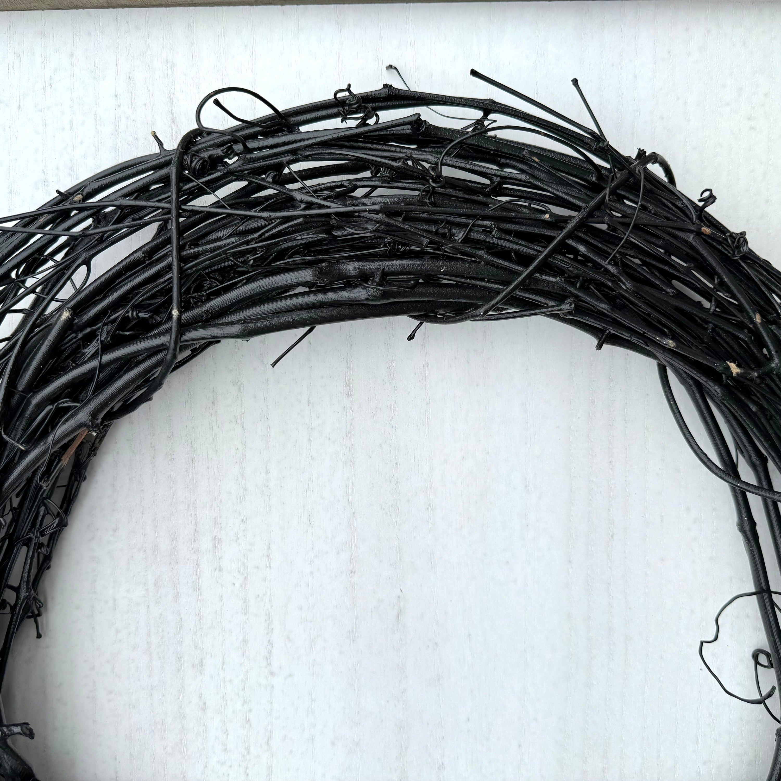 18″ Natural Grapevine Wreath – American Wreaths - Black