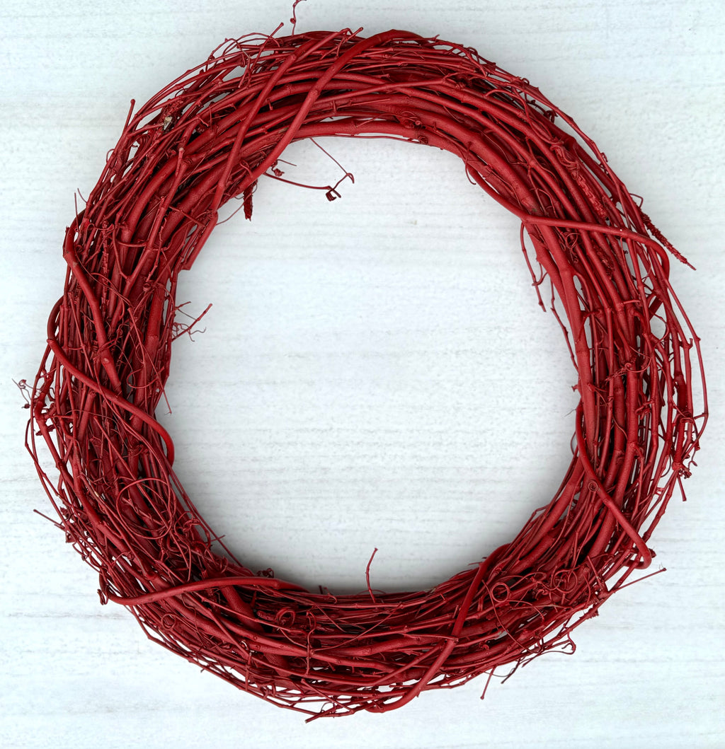18″ Natural Grapevine Wreath – American Wreaths - Red