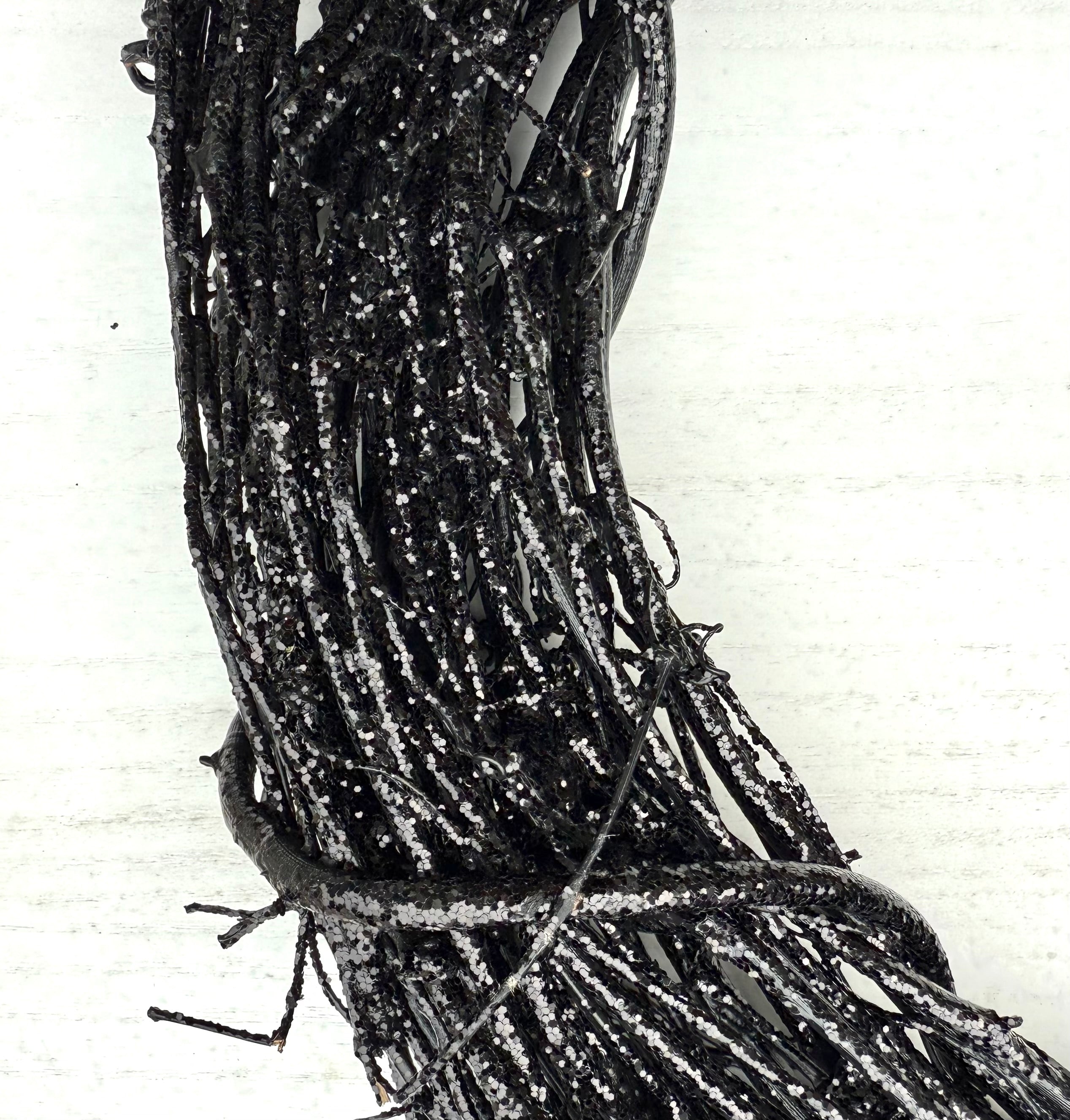 18″ Natural Grapevine Wreath – American Wreaths - Black GLITTER