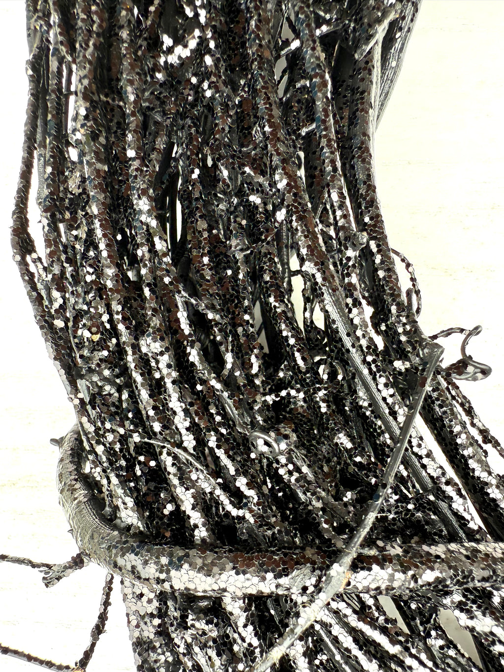 18″ Natural Grapevine Wreath – American Wreaths - Black GLITTER