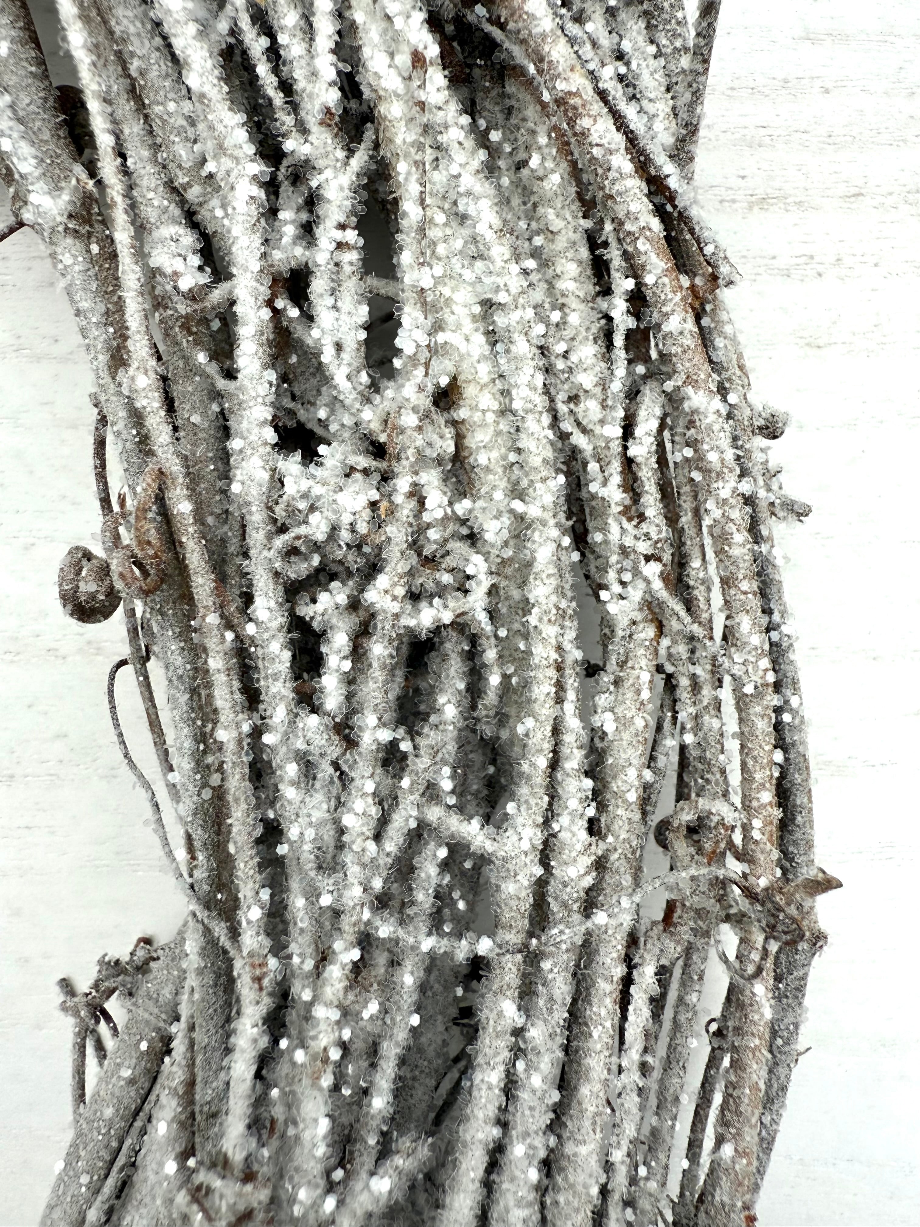 18″ Natural Grapevine Wreath – American Wreaths - Silver GLITTER