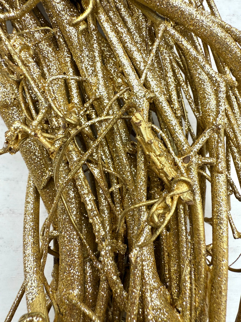 18″ Natural Grapevine Wreath – American Wreaths - Gold GLITTER