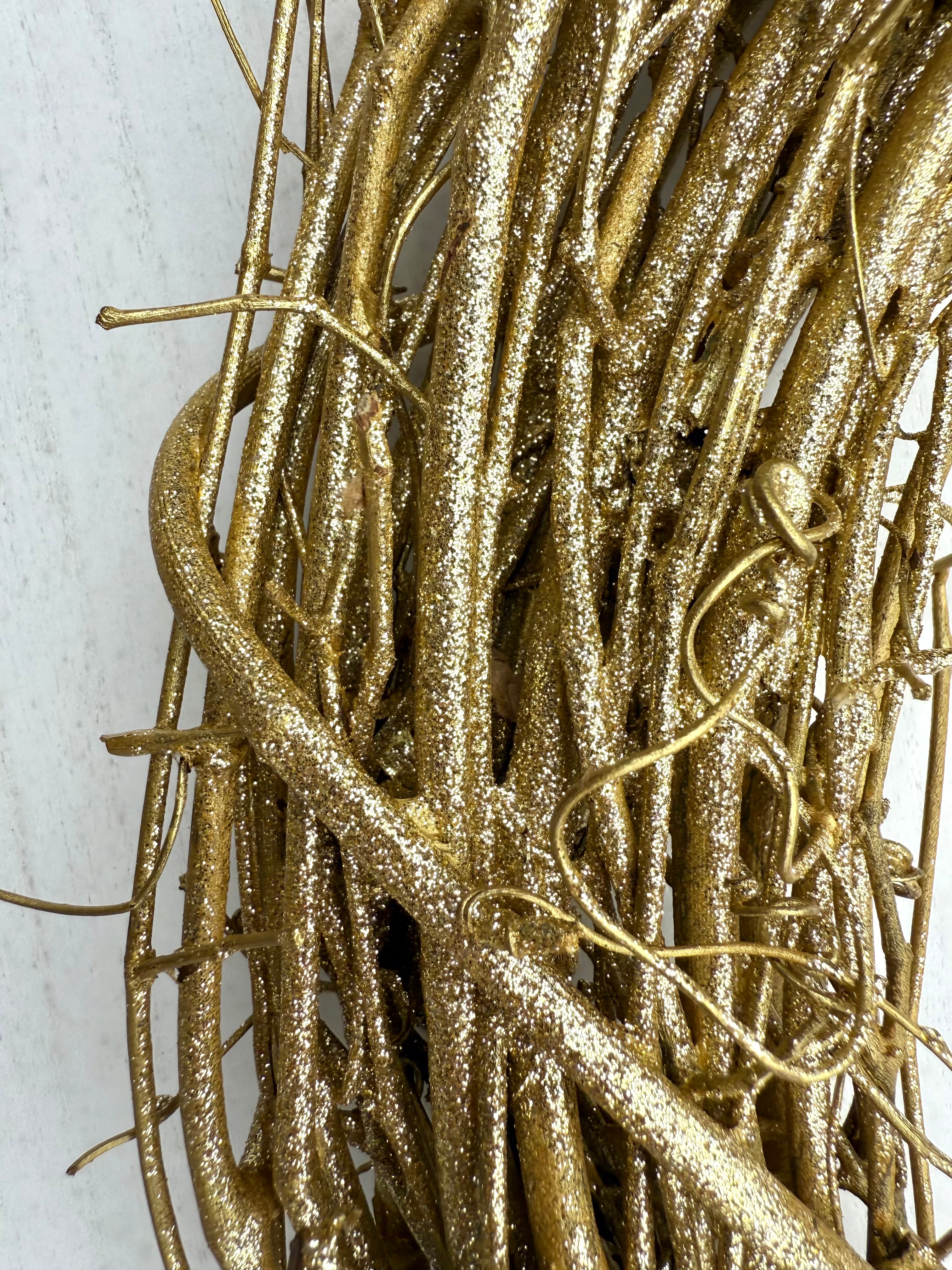 18″ Natural Grapevine Wreath – American Wreaths - Gold GLITTER