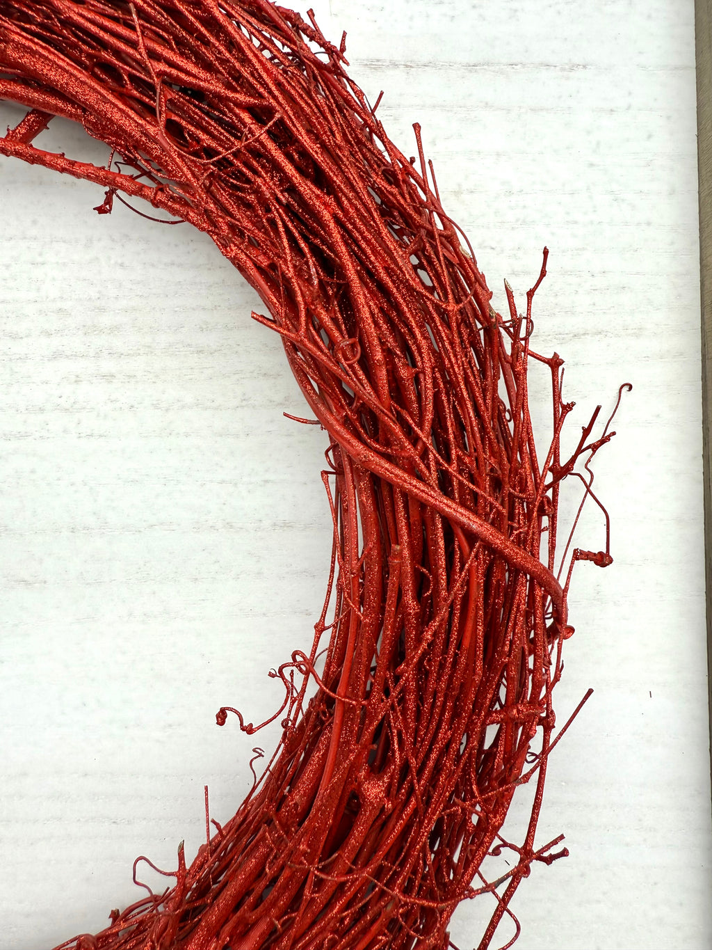 18″ Natural Grapevine Wreath – American Wreaths - Red GLITTER